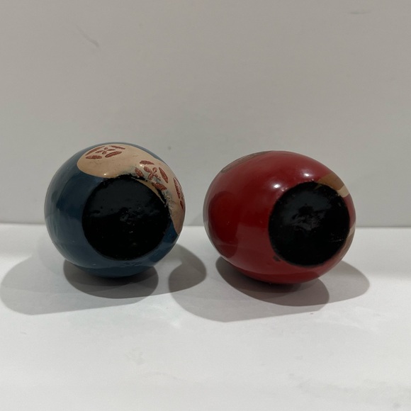 Japan Vtg Kokeshi Doll Couple Pair Round Kimono Wood Set Ouchi Nuri Mini Figure - Picture 6 of 9